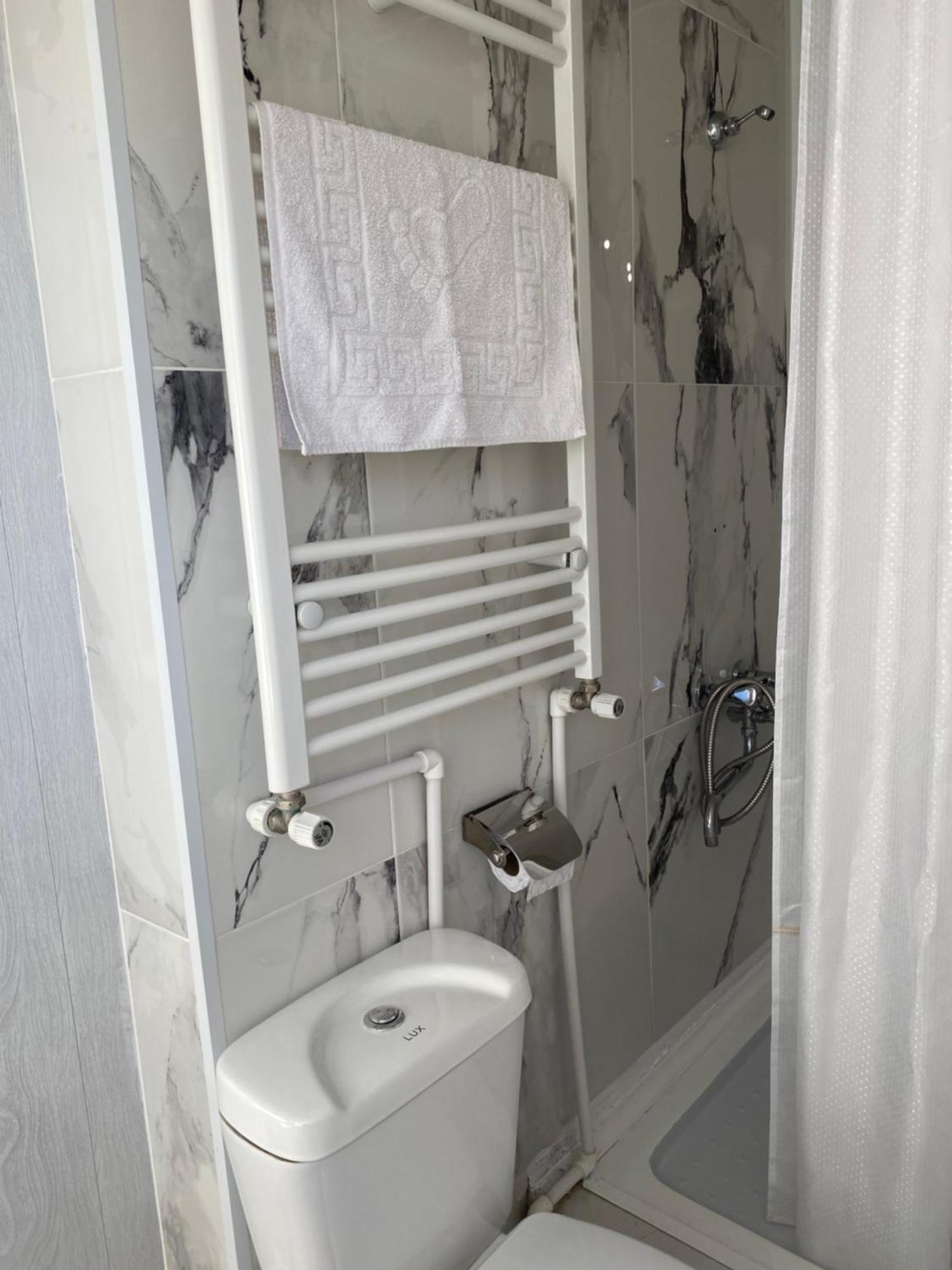 Guest House In Avlabari Тбилиси Екстериор снимка